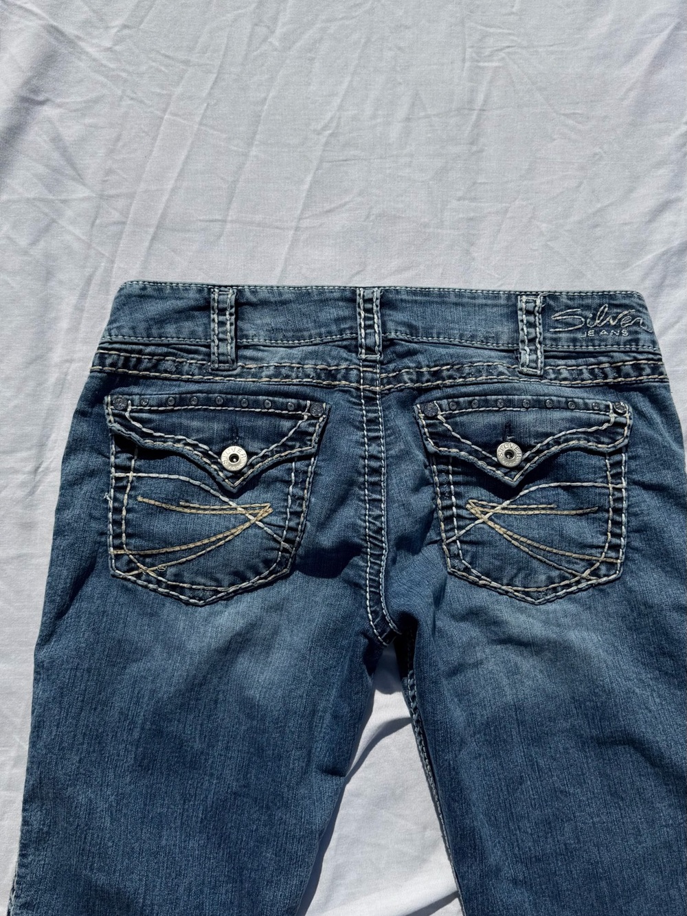 Silver Jeans Bootcut Jeans - Picture 8 of 10